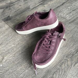 NWT Billy shoes size 6 wine colored Lace up zip up Loafer